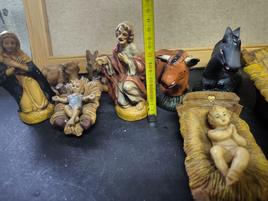 Figuras de presépio diversas 9ud