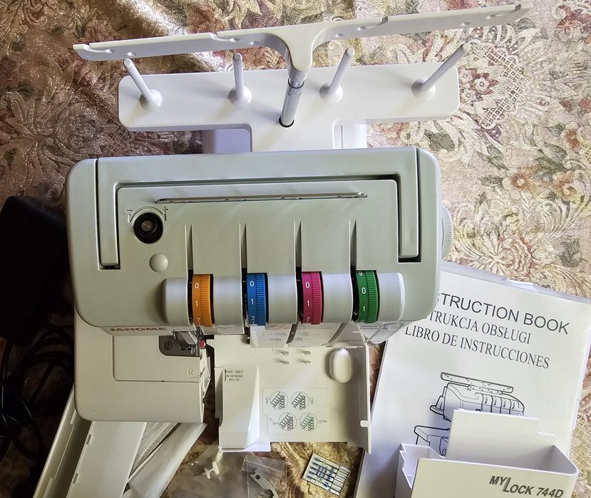 Overlock Janome MLock 744D
