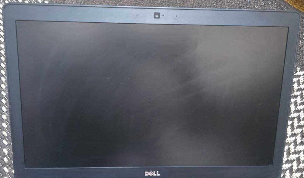 Ноутбук Dell Latitude E5570