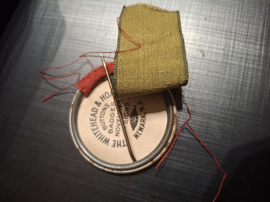 Cracha muito antigo raide aereo Macau sarmento  Beires 1924