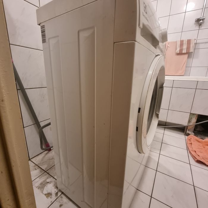 Pralka Electrolux slim
