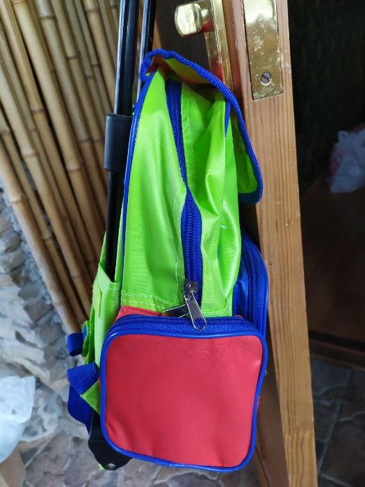 Рюкзак детский на колесах