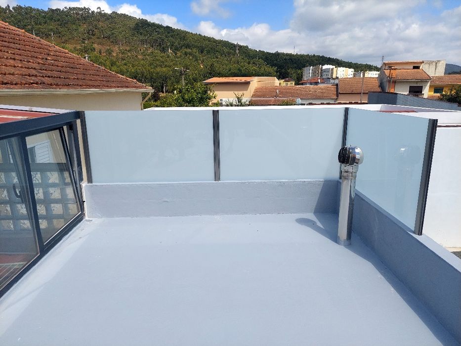 Prestação de serviços em vidros