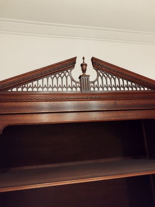 Movél Antigo Cristaleira