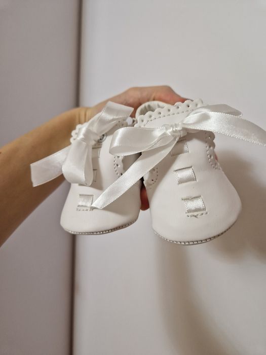 Пінетки білі для дівчинки на новий рік, хрещення 18 розмір