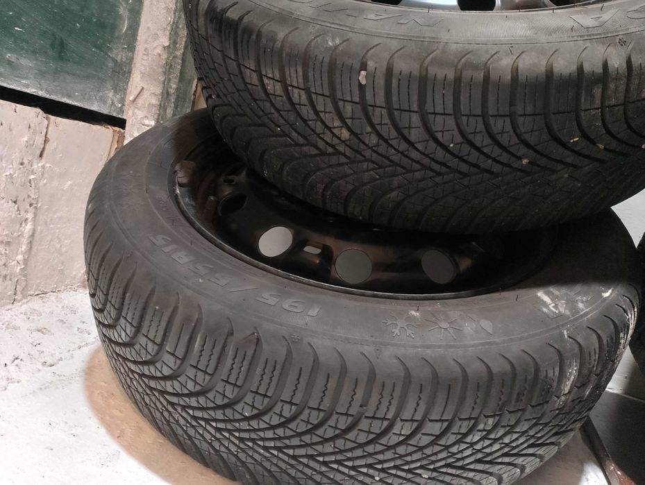 Koła z oponami wielosezonowymi 195/55/15