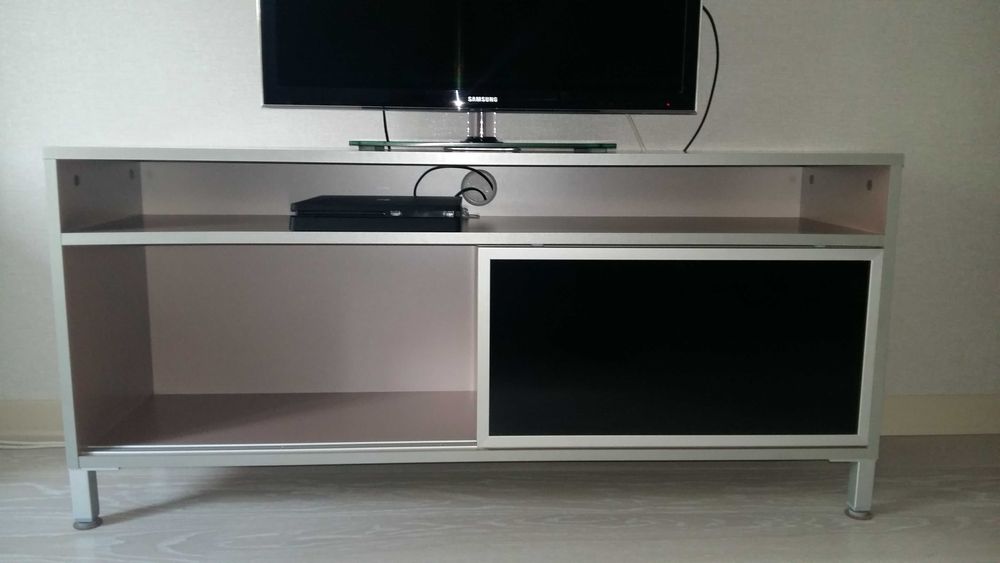 Тумба под телевизор