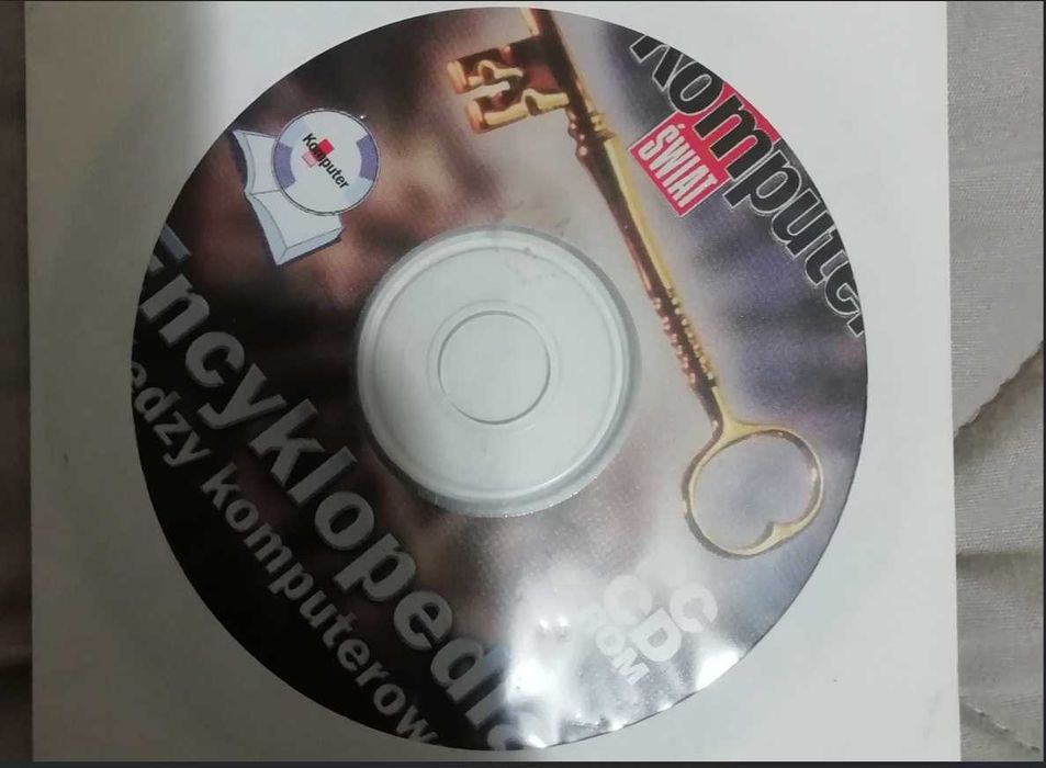 Zestaw 3 CD. Stan płyt: bardzo dobry