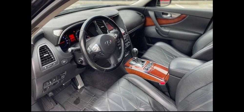 Infiniti FX 37 Офіційна. Можливий продаж у Лізинг