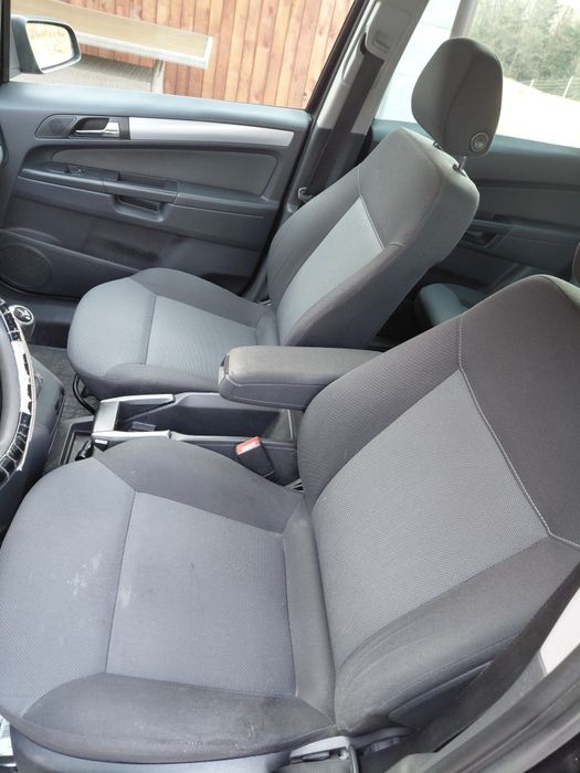 Opel zafira 1.9 cdti