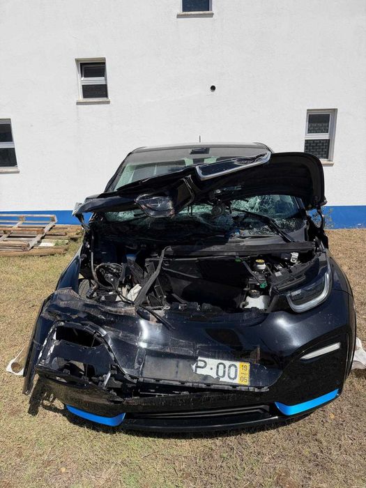 BMW I3s | acidentado | bateria a 100%