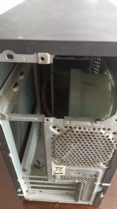 Блок питания DELUX ATX-400W P4 + корпус