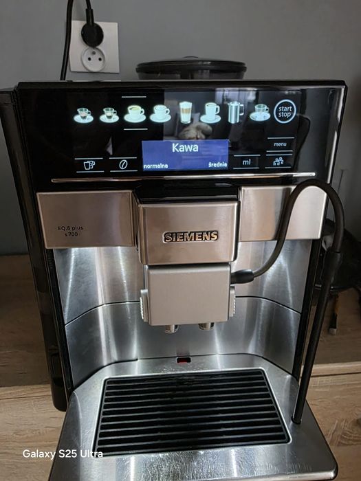 Ekspres Siemens EQ6 plus s700