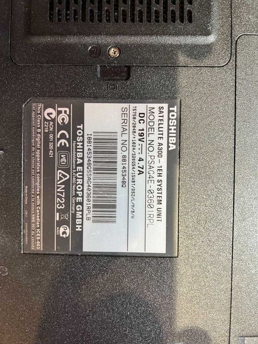 toshiba a-300 z dwiema bateriami nowymi