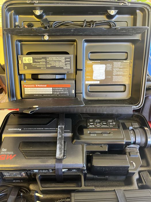 2 Maquinas de filmar, Sony e Panasonic