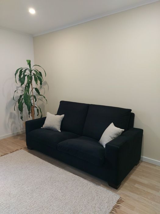 Sofá 3 Lugares Preto Aveludado