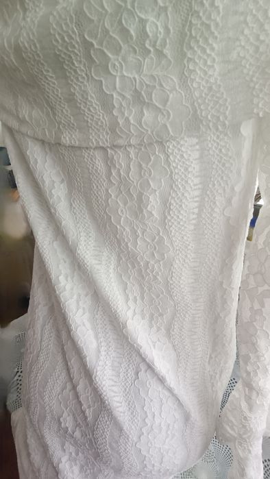 Vestido comprido em renda