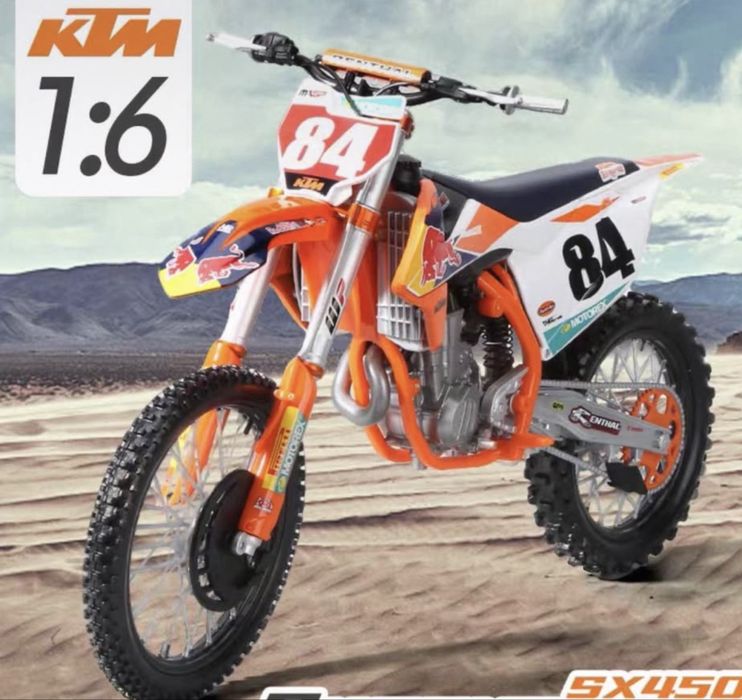 Miniatura KTM 450 espectacular. Escala 1:6