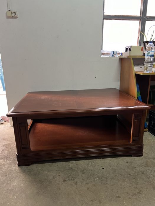 Mesa de centro / sala de estar em cerejeira