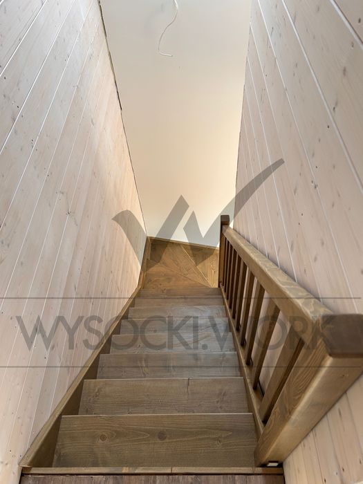 Schody drewniane samonośne świerkowe