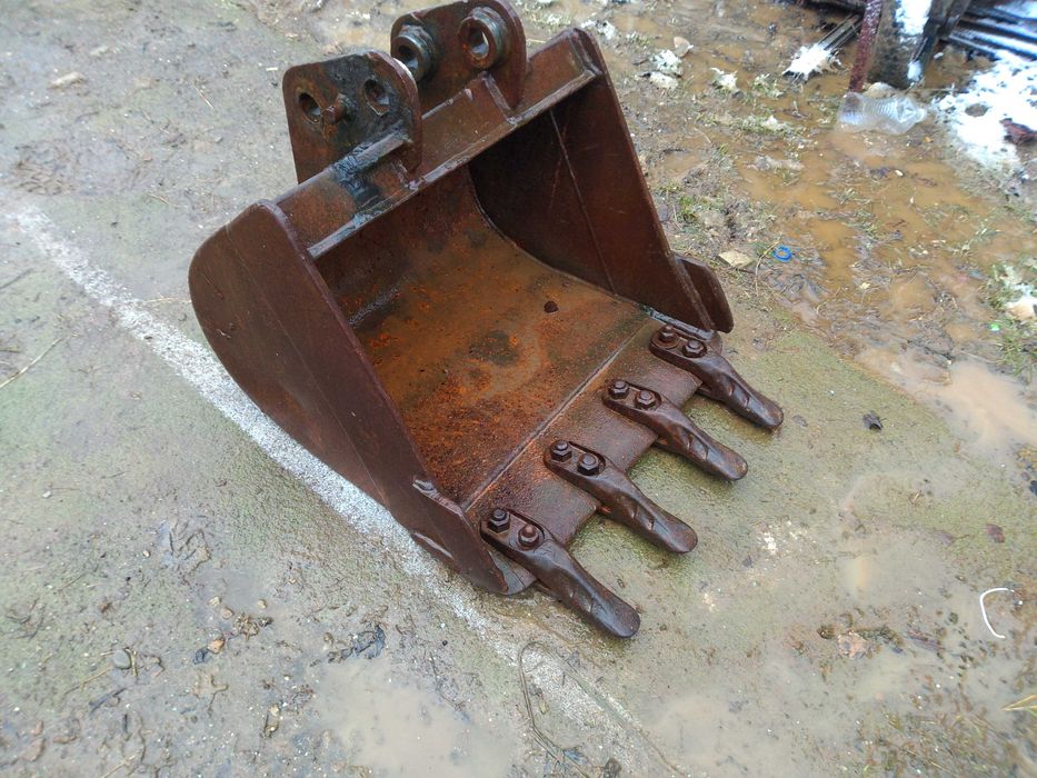 łyżka do mini koparki JCB 3t 3.5t 60cm na sworznie 35mm