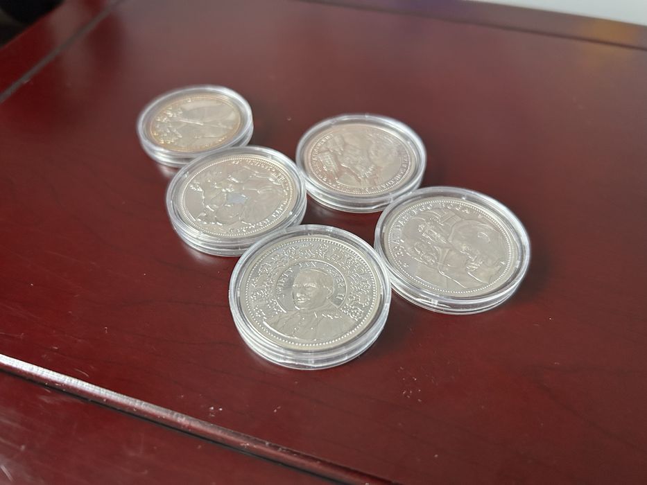 Nie Złom Srebrne Monety z Papieżem  5x Monet Jan Paweł II Pr.600/Stan Menniczy 72.20g+ Kufer!