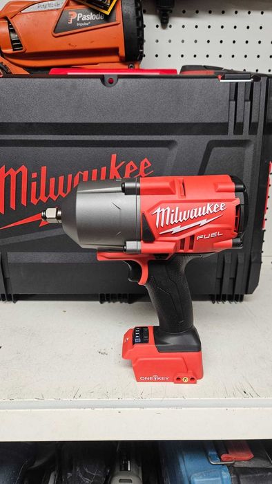 Klucz udarowy 1/2 18V Milwaukee M18 ONEFHIWF12-0 + walizka