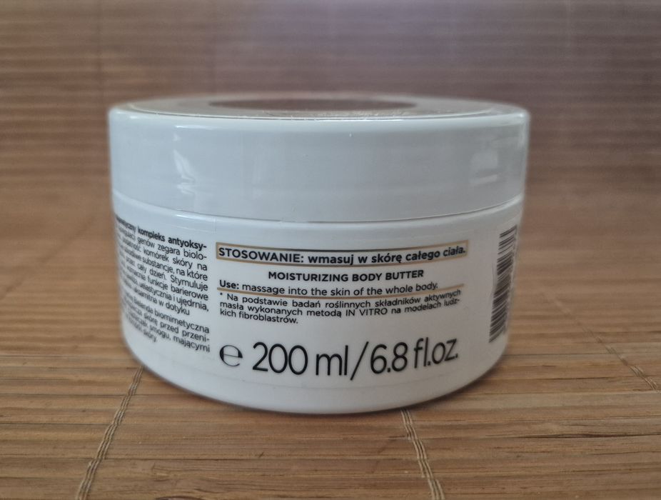 Bielenda Chrono Age balsam
nawilżające masło do ciała 200 ml