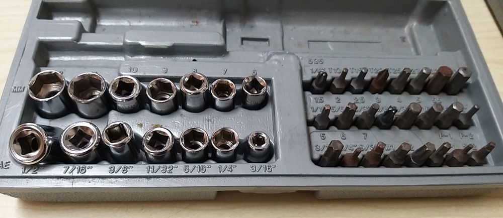 Rebites e Chaves de caixa Sextavada