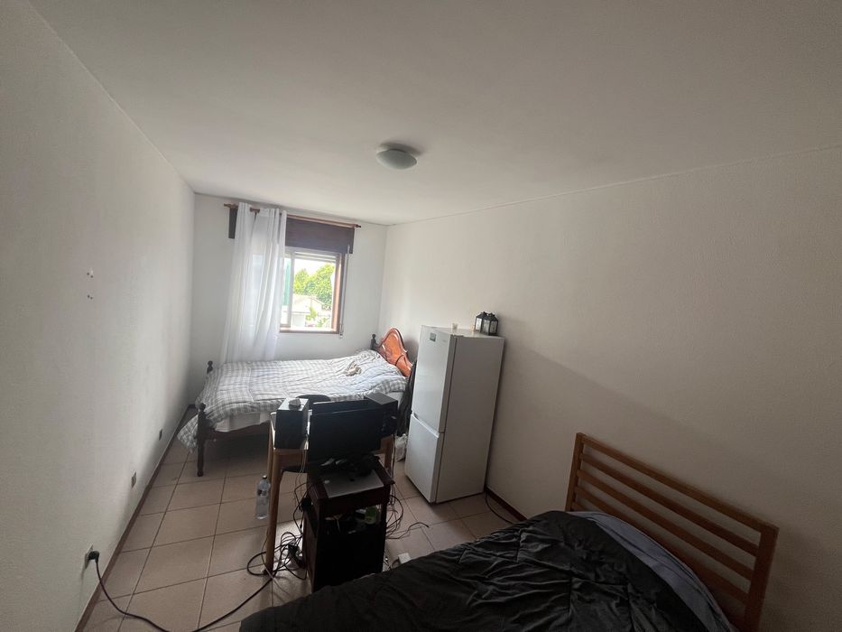 Quarto 1 cama sem caução