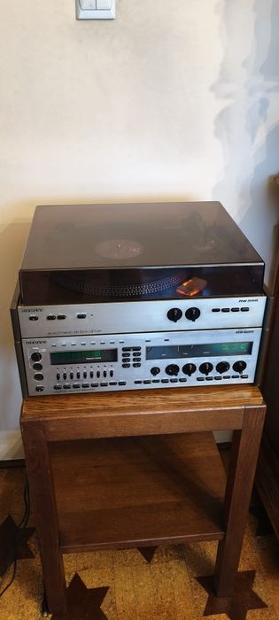 Gramofon i Amplituner Simens RS 555
