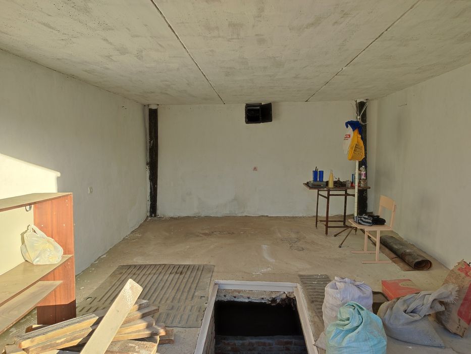 Продам гараж.Гаражний кооператив "Кенотрон"