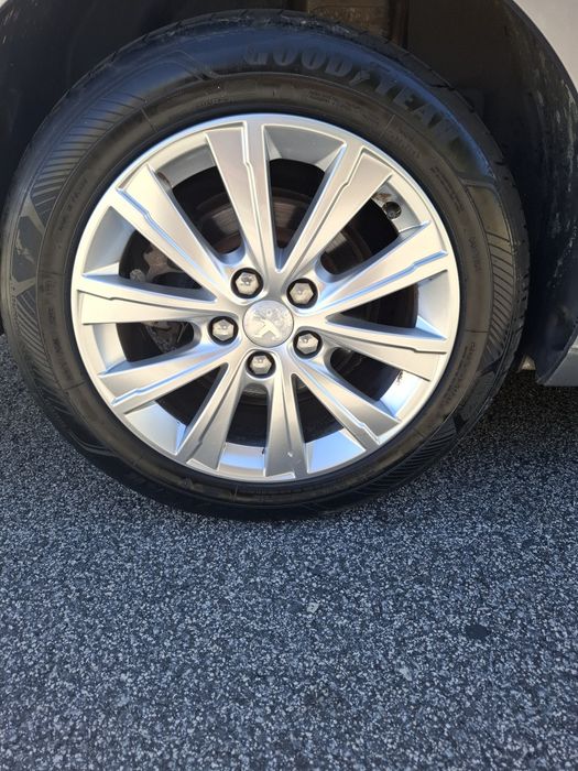 Peugeot 308 SW em Excelente Estado | GPS | Android Auto & Apple CarPla