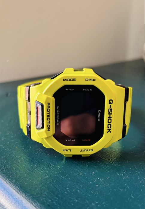 Casio G-Shock GBD-200 - avariado / para peças