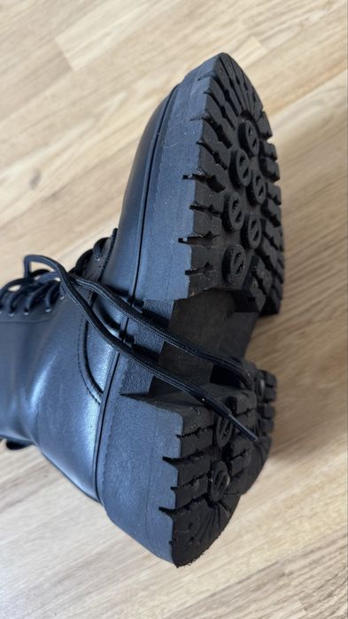 Ботинки зимние. 37размер