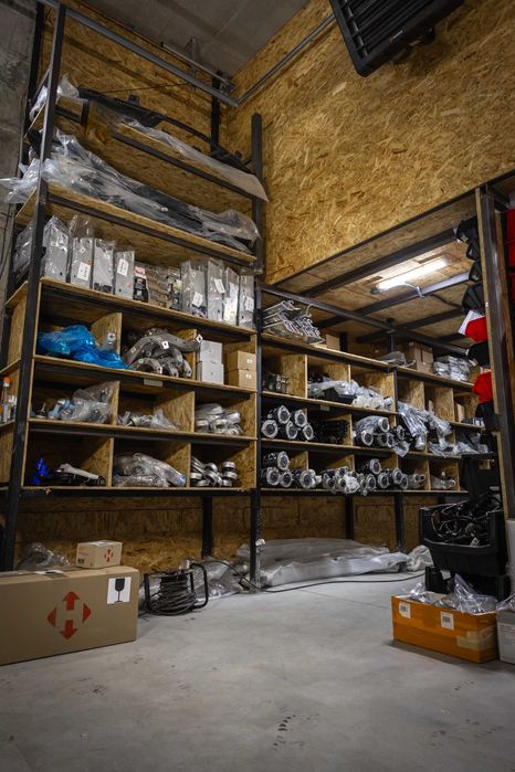 Важіль ричаг передній банан нижній прямий Tesla Model 3 Y банан Заміна