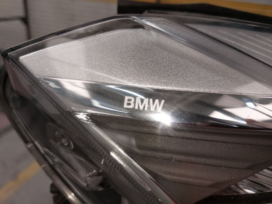 Farol BMW X1 E84 Bi Xenon