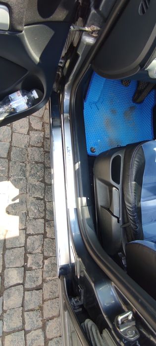 Автомобіль в гарному стані.