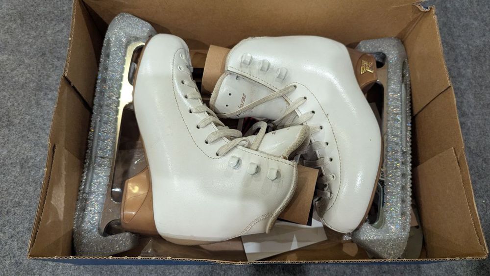 Ковзани для фігурного катання