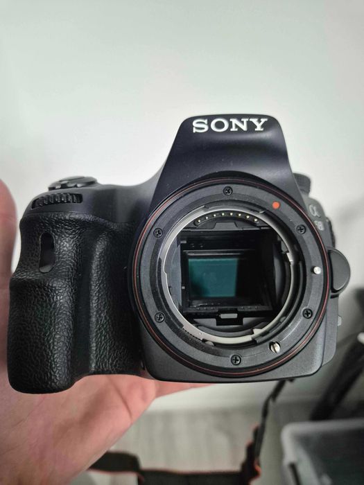 Aparat Sony Alpha SLT-A58 (Obiektyw Sony DT 18-55mm, torba, ładowarka)