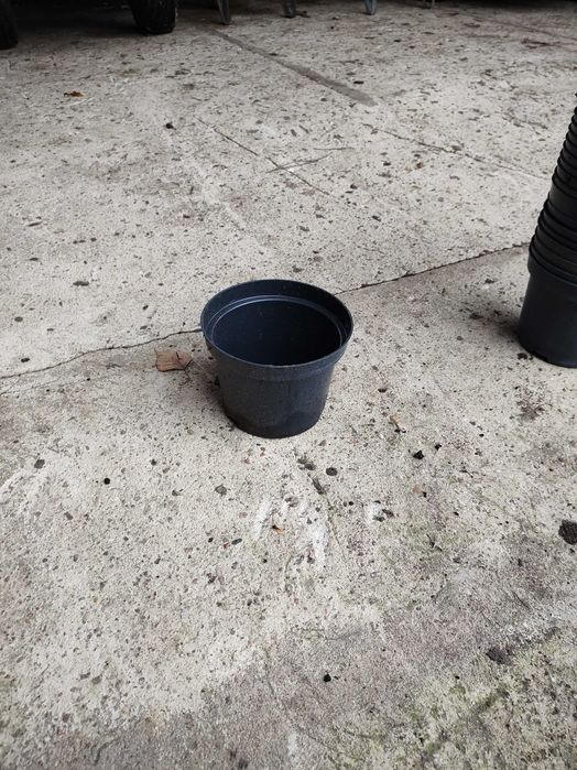 Doniczki produkcyjne 2l okrągłe