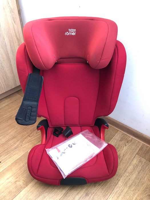 Дитяче автомобільне крісло Britax Romer Kidfix (15-36 кг)