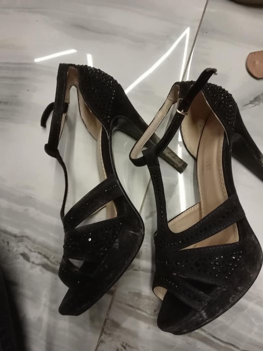Buty damskie na obcasie szpilki cyrkonie