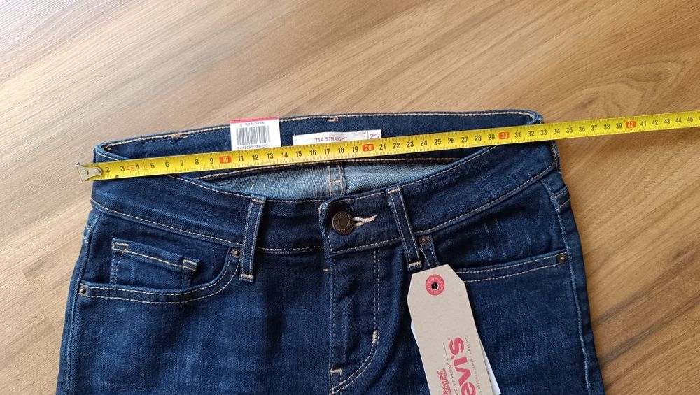Jeansy Levis spodnie S damskie