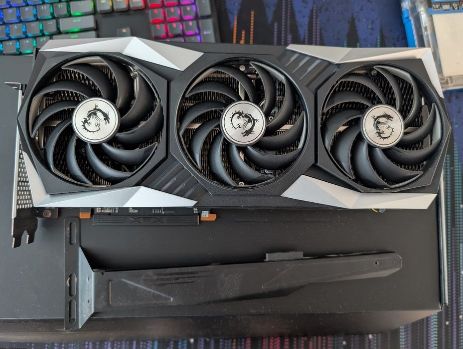 Karta graficzna AMD RX6800 MSI TRIO Z 16BG
