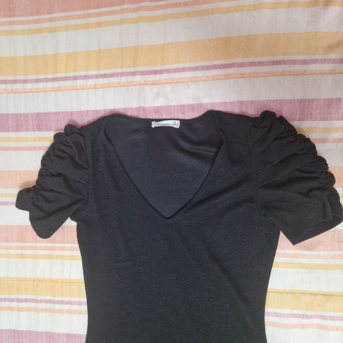 Vestido preto MANGO com mangas franzidas | S / 36