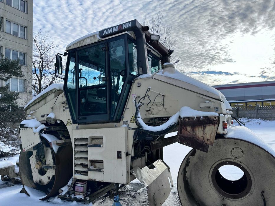Walec drogowy Ammann AV 115/2