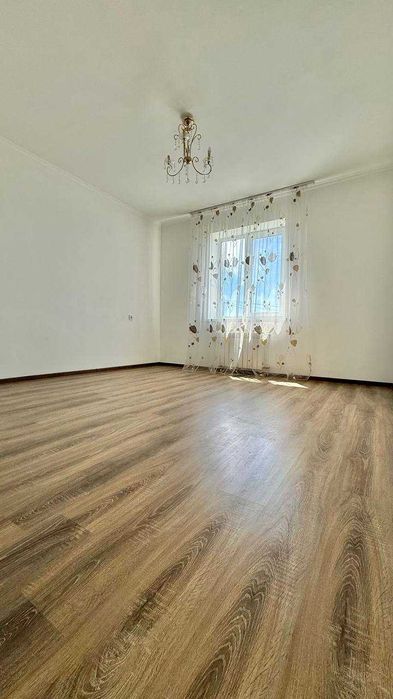 Продам гарний будинок, двоповерховий+чердак, в с. Новосілки