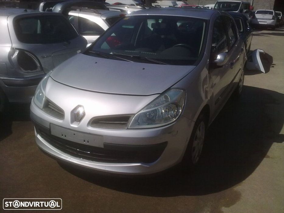Traseira / Frente /Interior Renault Clio 2008