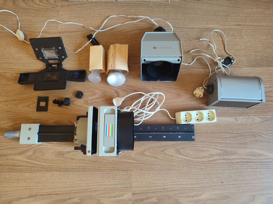 Фотоувеличитель "Таврия"  Объектив И-50У